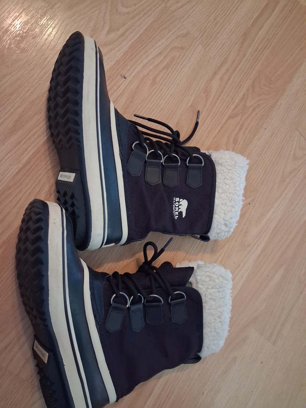 Sorel Womens Black and White Winter Lace-Up Boots